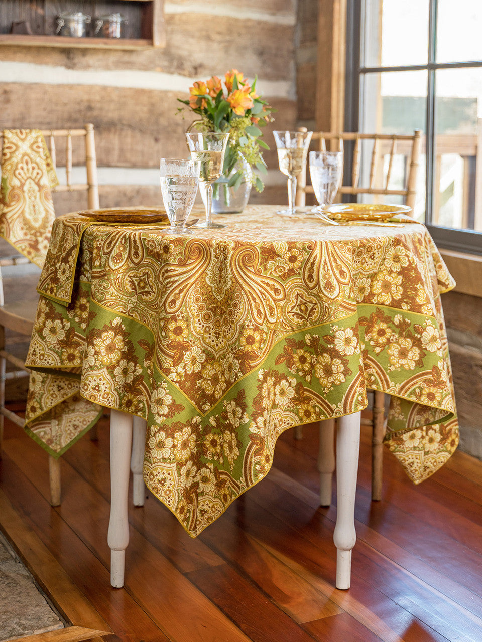 APRIL CORNELL TABLECLOTH KASHMIR PAISLEY AMBER 54X54"