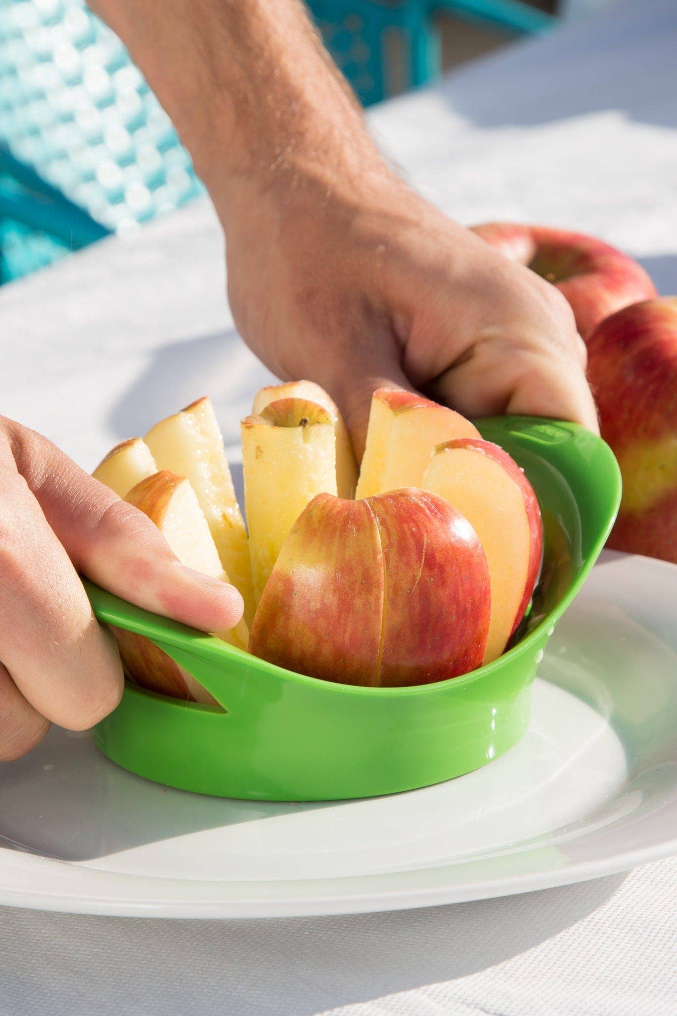 APPLE SLICER & DIVIDER GRN