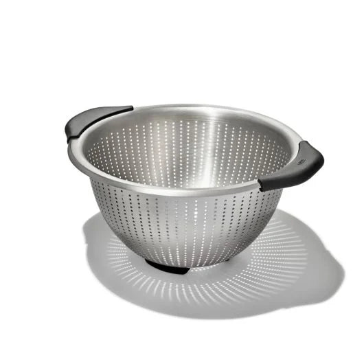 STAINLESS STEEL COLANDER 5QT